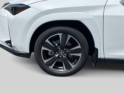 New 2026 Lexus UX 300h AWD image 10