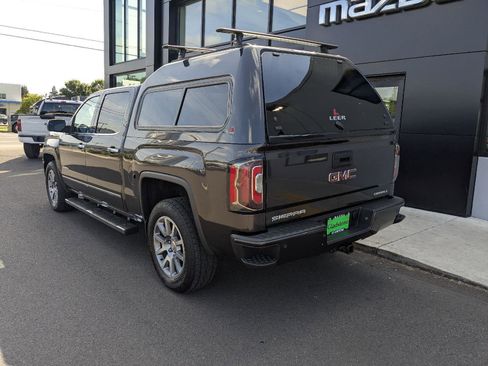 Used 2016 GMC Sierra 1500 Denali w/ Enhanced Driver Alert Package AWD/4WD image 4