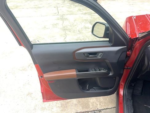 Used 2022 Ford Bronco Sport Outer Banks w/ Tech Package image 13