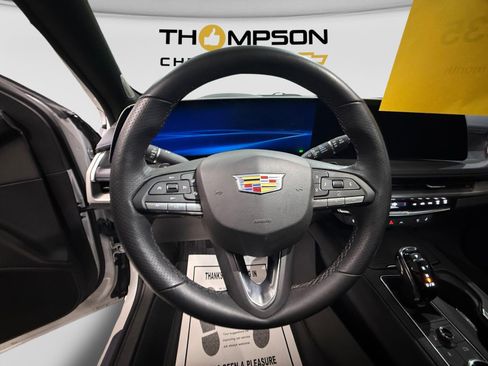 Used 2025 Cadillac XT4 Sport w/ LPO, Onyx Lite Package AWD/4WD image 12