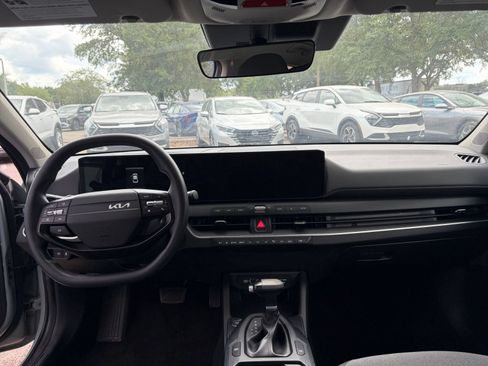 Used 2025 Kia K4 FWD image 41