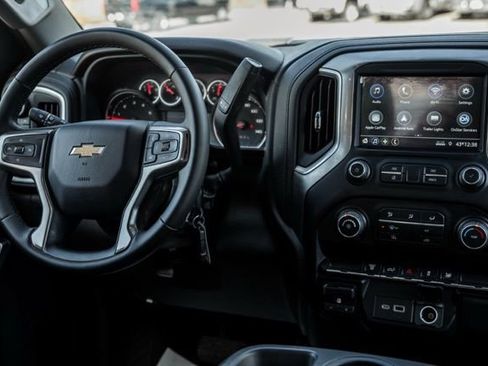 Used 2023 Chevrolet Silverado 3500 LT w/ Gooseneck/5TH Wheel Package image 16