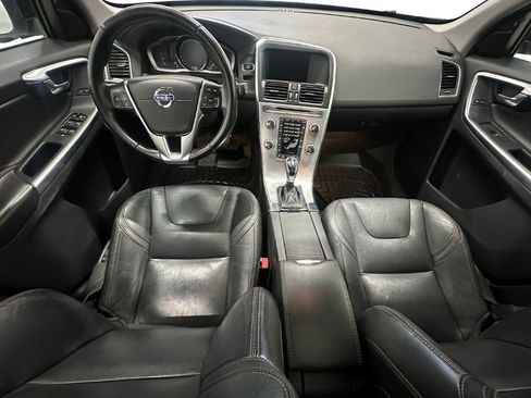 Used 2017 Volvo XC60 T6 Dynamic w/ Preferred Option Package image 18