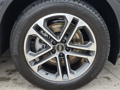 Certified 2025 Audi Q5 Premium w/ Convenience Package AWD/4WD image 16
