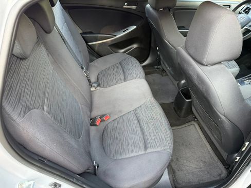 Used 2017 Hyundai Accent SE FWD image 12