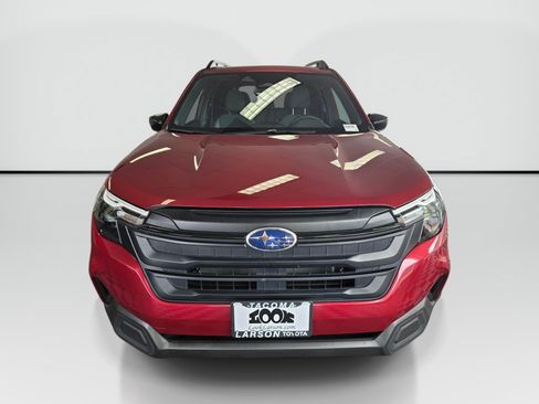 Used 2025 Subaru Forester AWD/4WD image 8