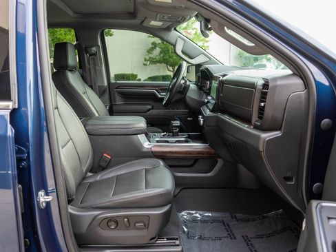 Used 2023 GMC Sierra 1500 SLT w/ SLT Convenience Package image 10