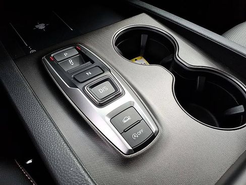 Certified 2024 Honda Ridgeline TrailSport image 32