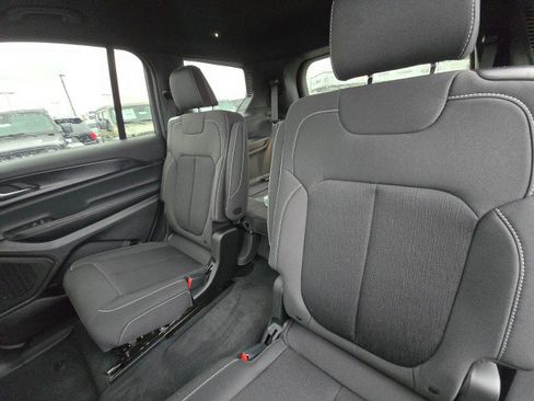 New 2026 Jeep Grand Cherokee L 4WD image 22