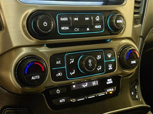 Used 2020 GMC Yukon Denali w/ Denali Ultimate Package image 18