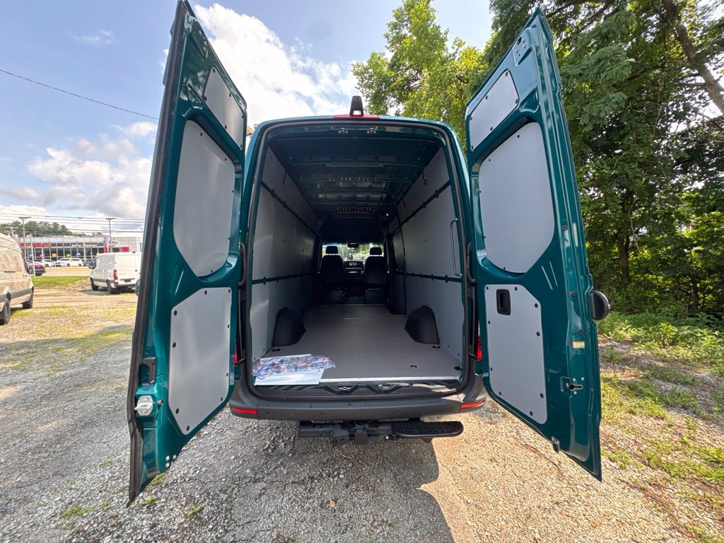 New 2026 Mercedes-Benz Sprinter 2500 image 18