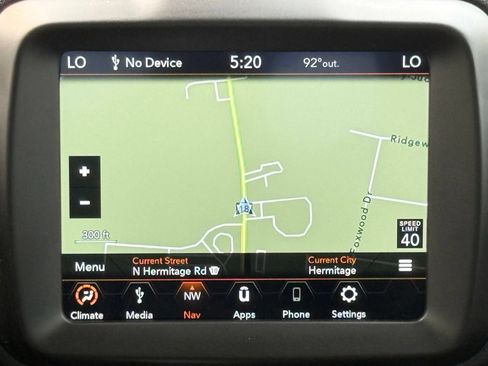 Used 2023 Jeep Renegade Latitude AWD/4WD image 2
