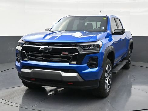 Used 2023 Chevrolet Colorado Z71 w/ Z71 Convenience Package 2 AWD/4WD image 8