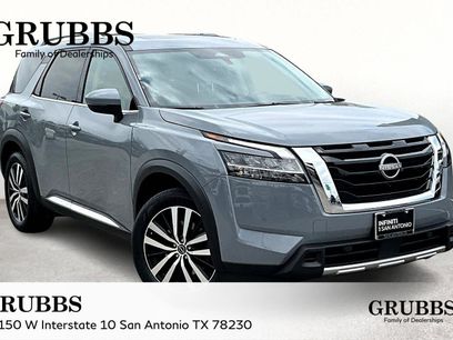 Used 2023 Nissan Pathfinder Platinum
