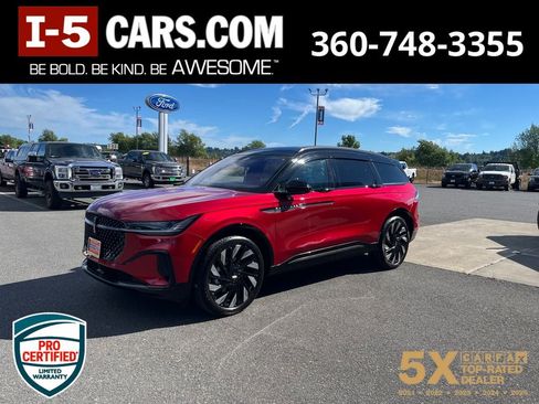 Used 2025 Lincoln Nautilus Reserve w/ Jet Appearance Package AWD/4WD image 1
