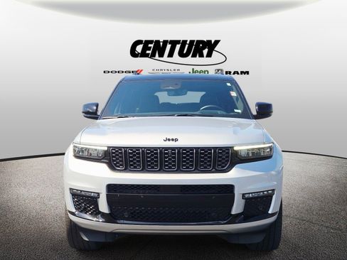 Used 2025 Jeep Grand Cherokee L Summit AWD/4WD image 9