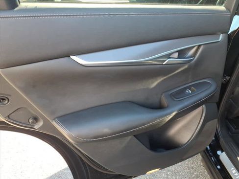 Certified 2023 INFINITI QX50 Luxe image 11