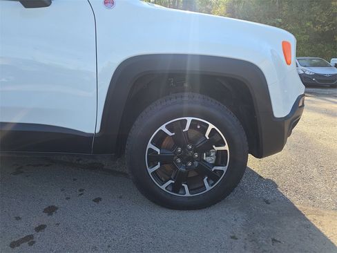 Used 2023 Jeep Renegade Trailhawk w/ Trailhawk Elite Group image 2