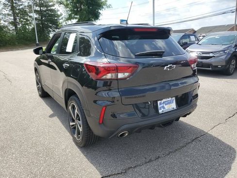 Used 2022 Chevrolet TrailBlazer RS FWD image 3