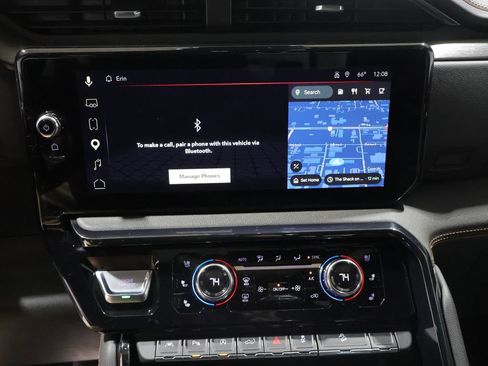 Used 2024 GMC Sierra 1500 AT4 w/ Technology Package AWD/4WD image 24