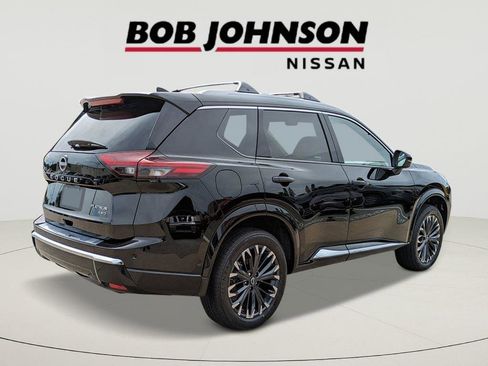 New 2026 Nissan Rogue Platinum image 3