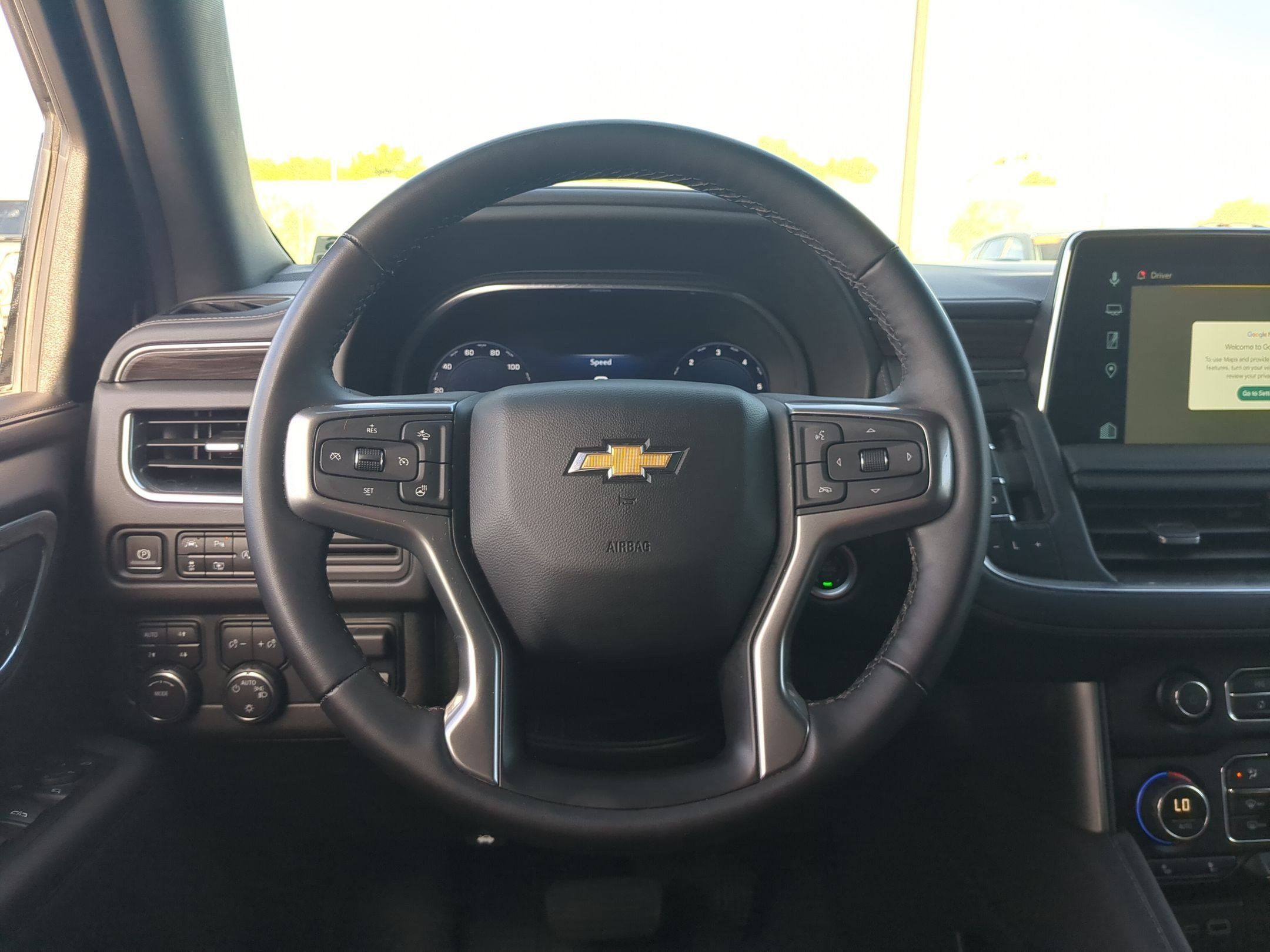 Used 2024 Chevrolet Tahoe LT w/ Luxury Package AWD/4WD image 16
