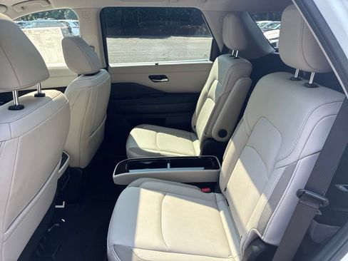 New 2026 Nissan Pathfinder SL w/ SL Premium Package AWD/4WD image 25