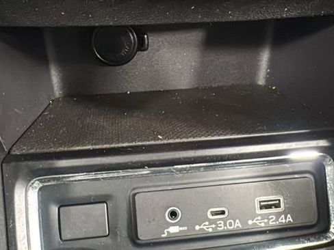 Certified 2023 Subaru Ascent Premium w/ Convenience Package image 32