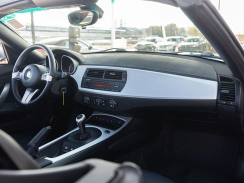 Used 2007 BMW Z4 3.0si image 26