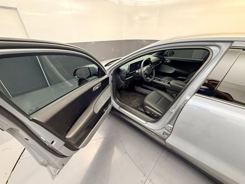 Used 2024 Hyundai Ioniq 6 Limited RWD image 8