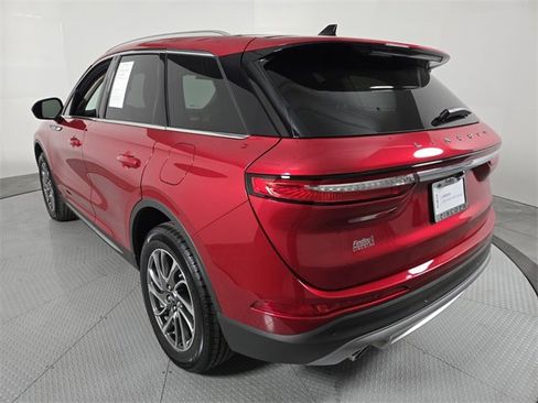 Certified 2022 Lincoln Corsair Standard w/ Equipment Group 101A image 6