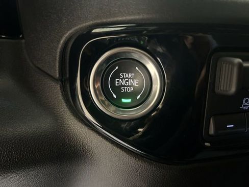 Certified 2025 Chevrolet Silverado 2500 LT w/ Convenience Package image 16