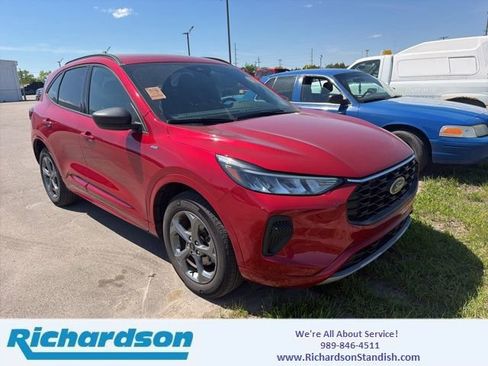 Certified 2024 Ford Escape ST-Line w/ Tech Pack #1 AWD/4WD image 1
