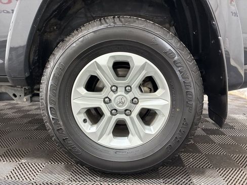 Used 2024 Toyota 4Runner SR5 AWD/4WD image 34