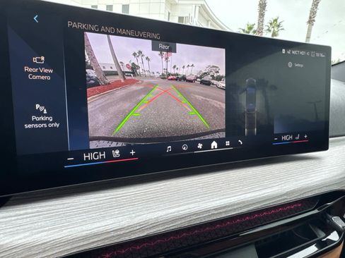 Certified 2025 BMW 430i Coupe w/ Convenience Package image 20