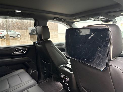 Used 2023 GMC Yukon SLT image 17