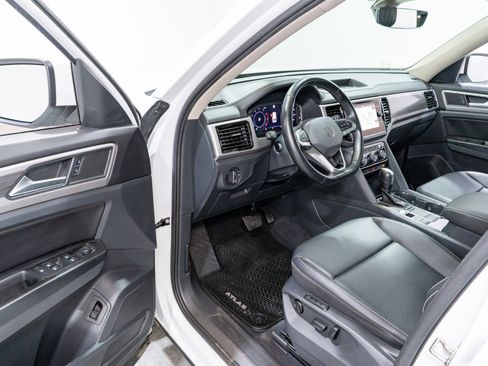 Used 2021 Volkswagen Atlas SEL FWD image 12