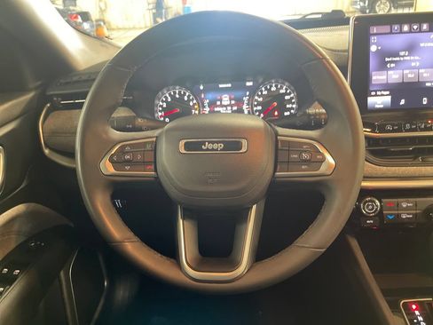 Used 2024 Jeep Compass Latitude AWD/4WD image 20