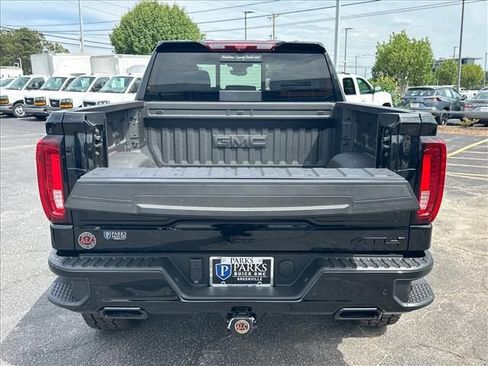 New 2026 GMC Sierra 1500 AT4 w/ Technology Package AWD/4WD image 11