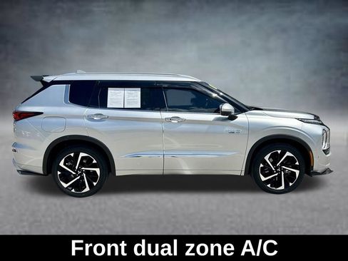 Used 2025 Mitsubishi Outlander 4WD Plug-In Hybrid image 4