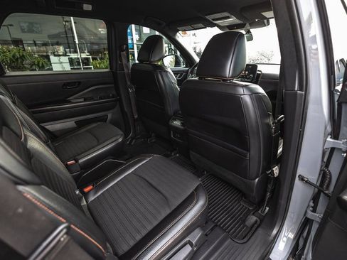 Used 2023 Nissan Pathfinder Rock Creek AWD/4WD image 30