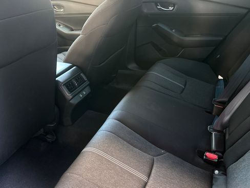 Used 2025 Honda Accord Sport image 29