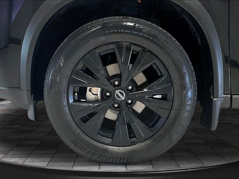 Used 2023 Nissan Rogue SV w/ SV Premium B Package AWD/4WD image 34