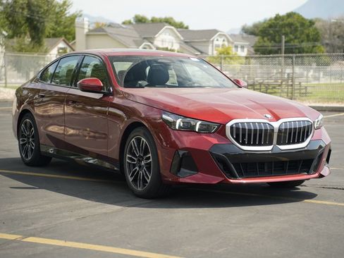 New 2027 BMW 540i xDrive w/ M Sport Package AWD/4WD image 7