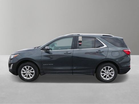 Used 2019 Chevrolet Equinox LT image 2