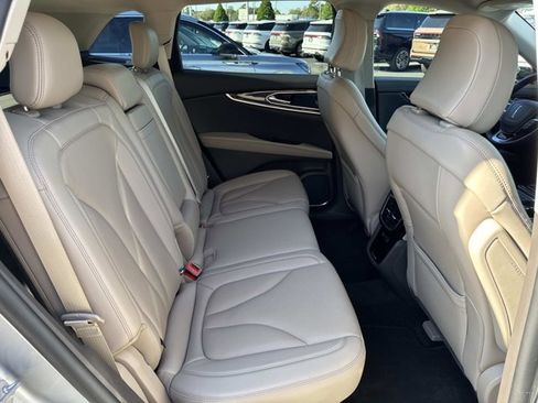 Certified 2021 Lincoln Nautilus Reserve w/ Equipment Group 201A image 24