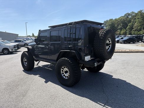 Used 2018 Jeep Wrangler Unlimited Sport S AWD/4WD image 6
