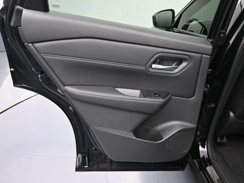 New 2026 Nissan Rogue SV image 25