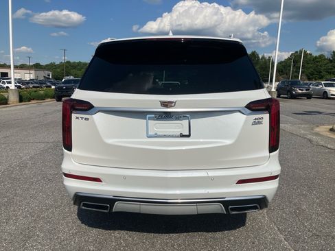 Used 2020 Cadillac XT6 Premium Luxury FWD image 18