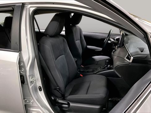 Used 2024 Toyota Corolla LE FWD image 9